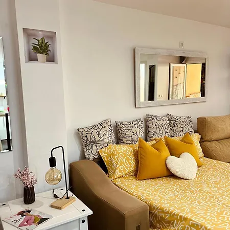 شقة Acogedor Loft ألاورين ذي ر تورّي